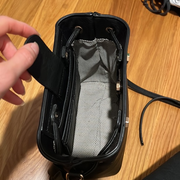 Jen&Co black over the shoulder purse - Picture 4 of 7